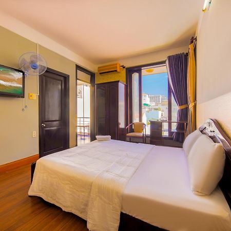 Ponys Hotel На Транг Екстериор снимка