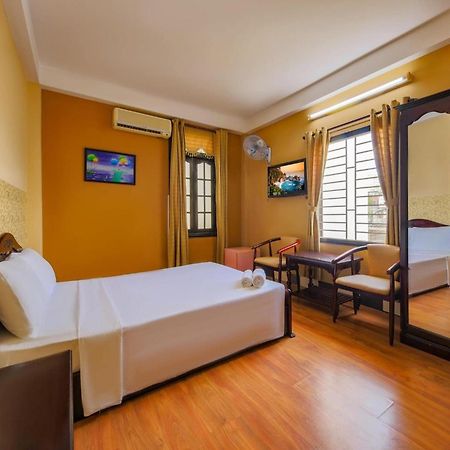 Ponys Hotel На Транг Екстериор снимка