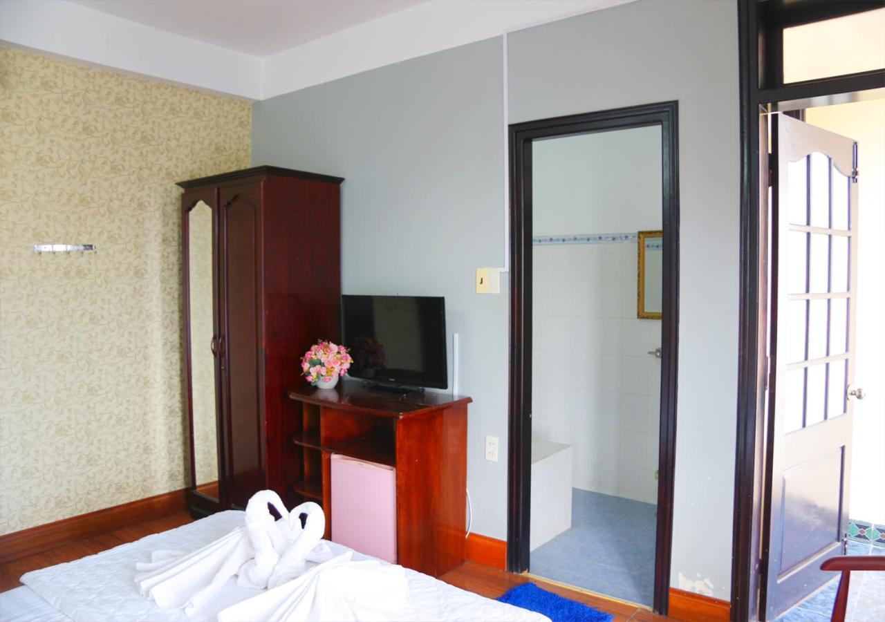 Ponys Hotel На Транг Екстериор снимка