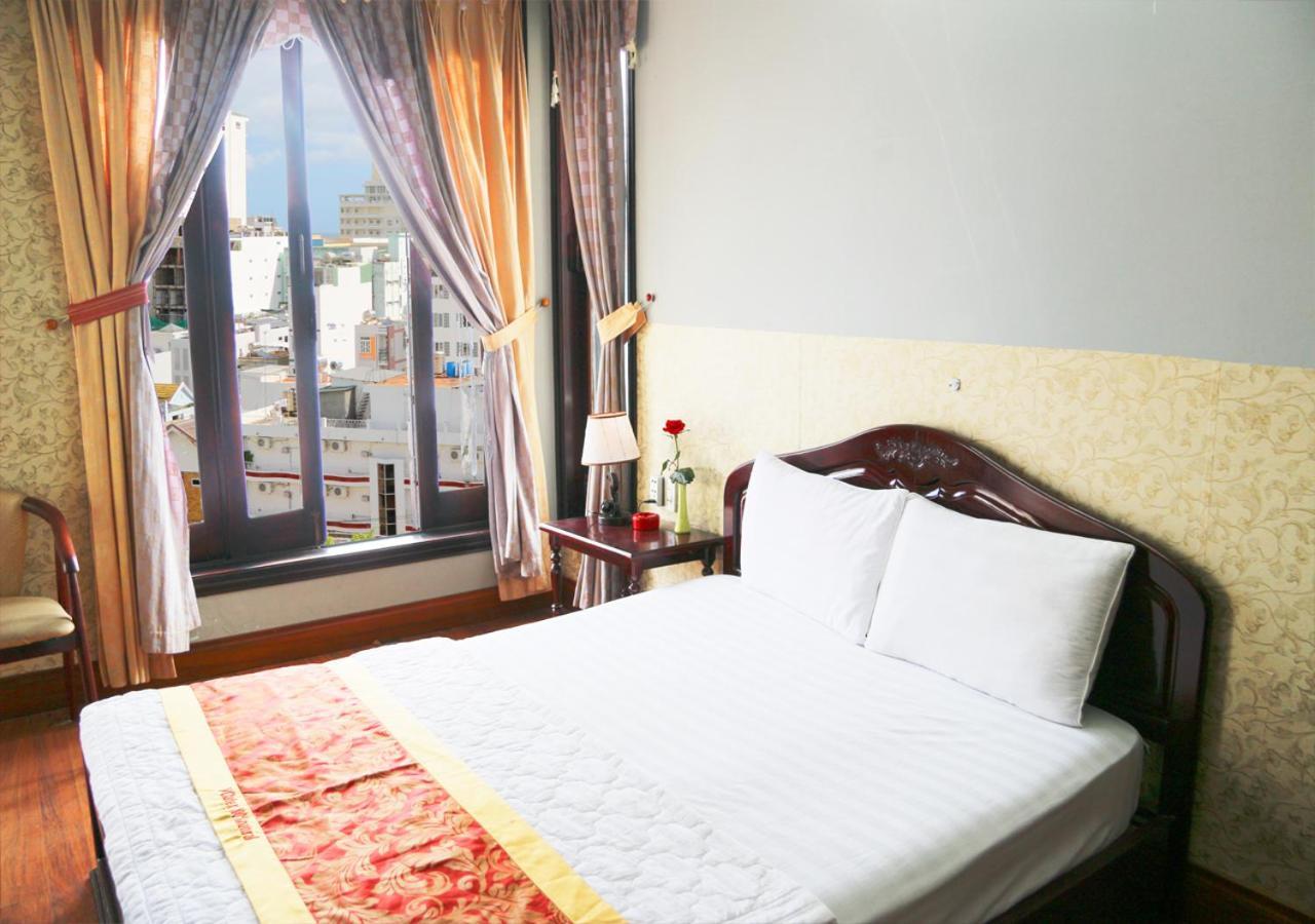 Ponys Hotel На Транг Екстериор снимка