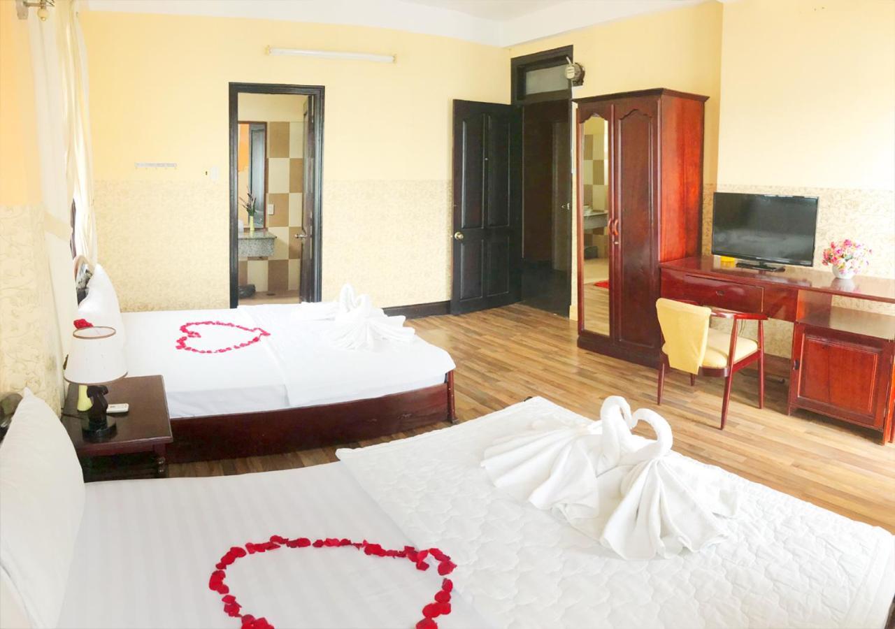 Ponys Hotel На Транг Екстериор снимка