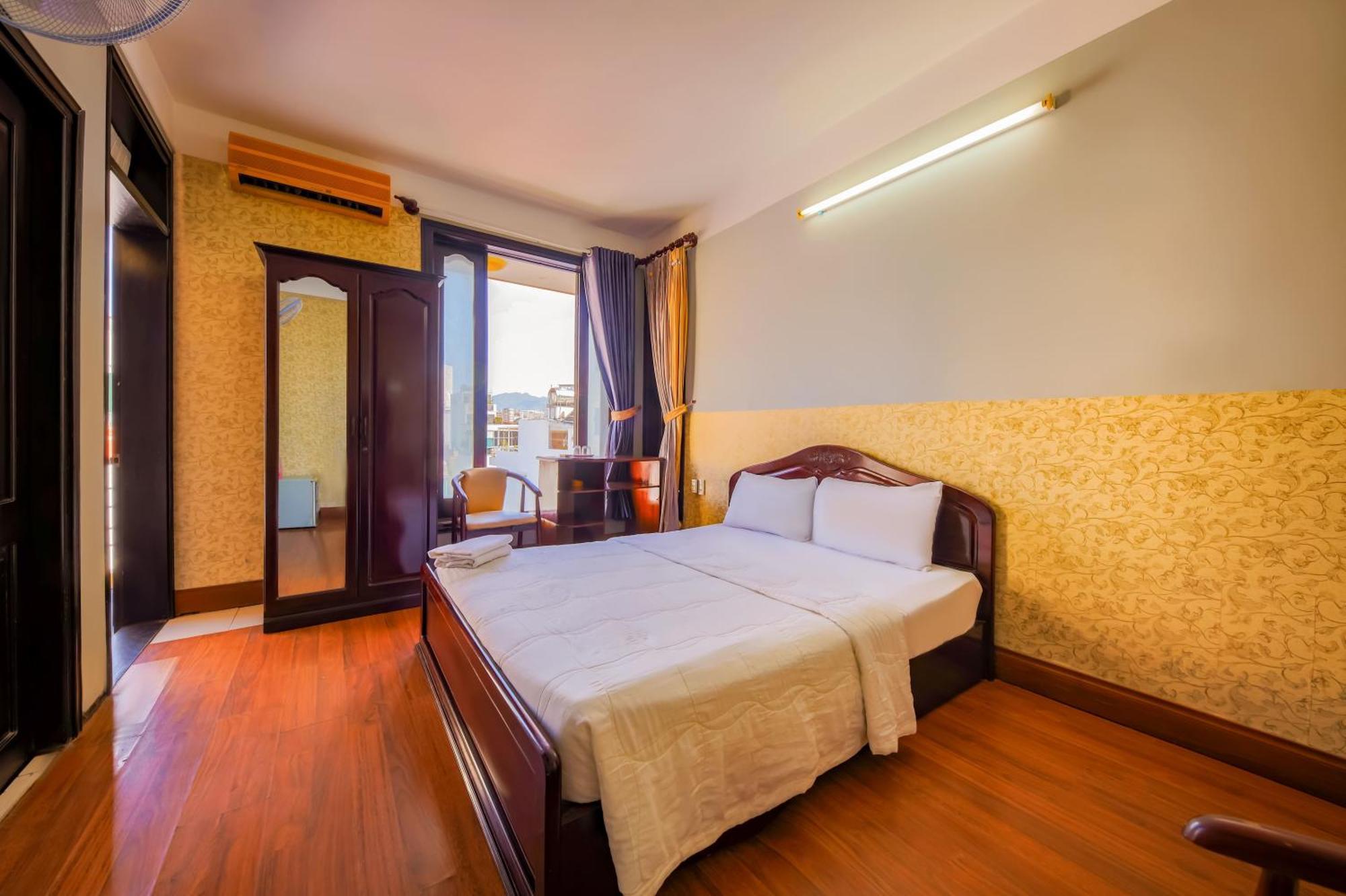 Ponys Hotel На Транг Екстериор снимка