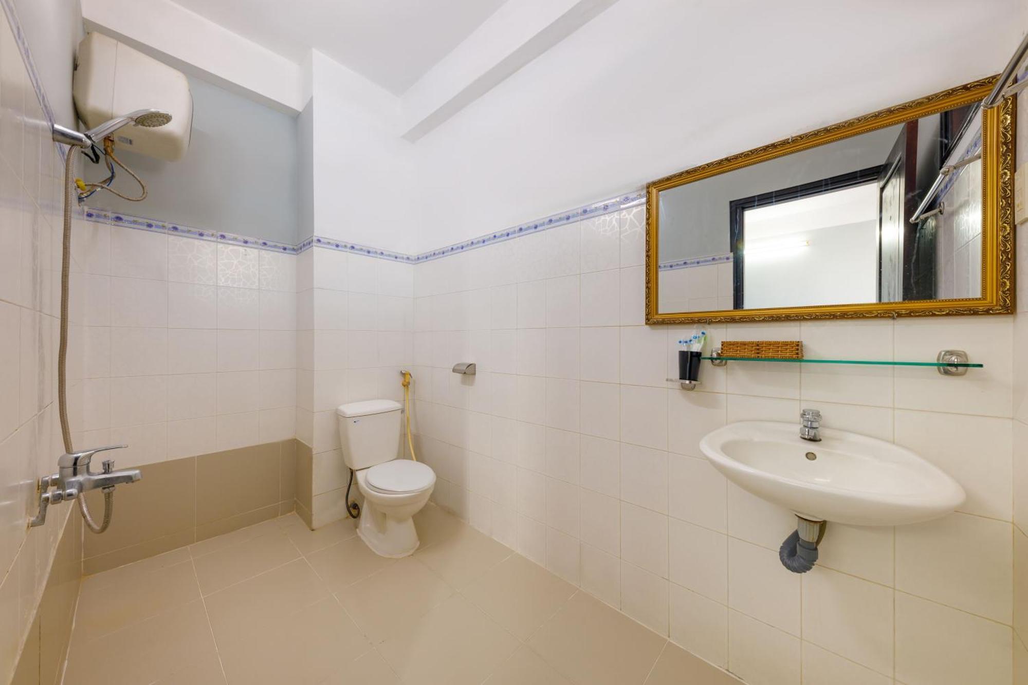 Ponys Hotel На Транг Екстериор снимка