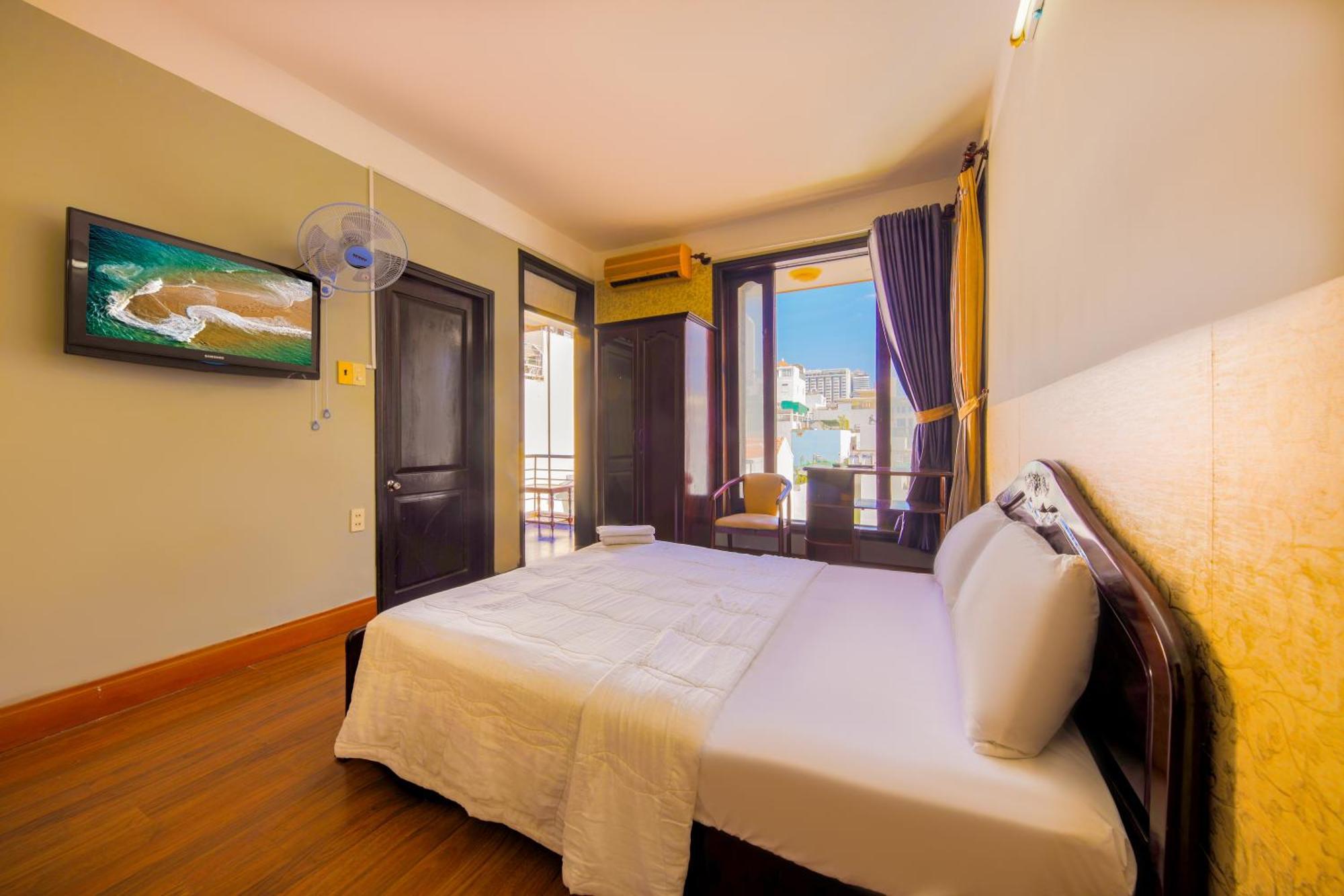 Ponys Hotel На Транг Екстериор снимка