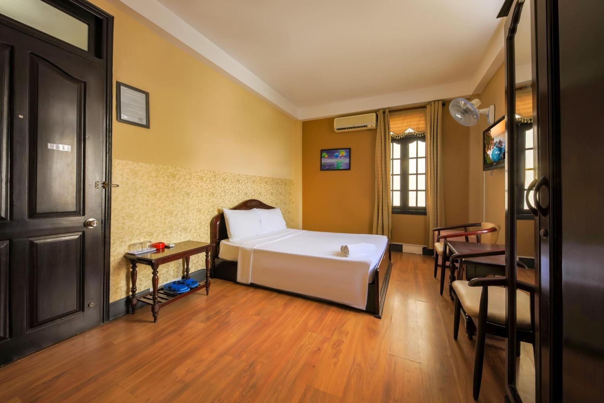 Ponys Hotel На Транг Екстериор снимка
