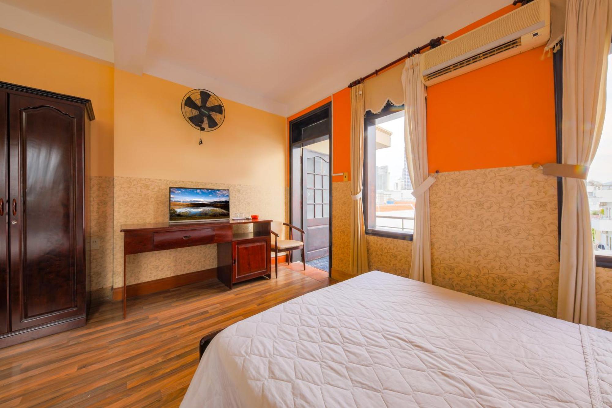 Ponys Hotel На Транг Екстериор снимка