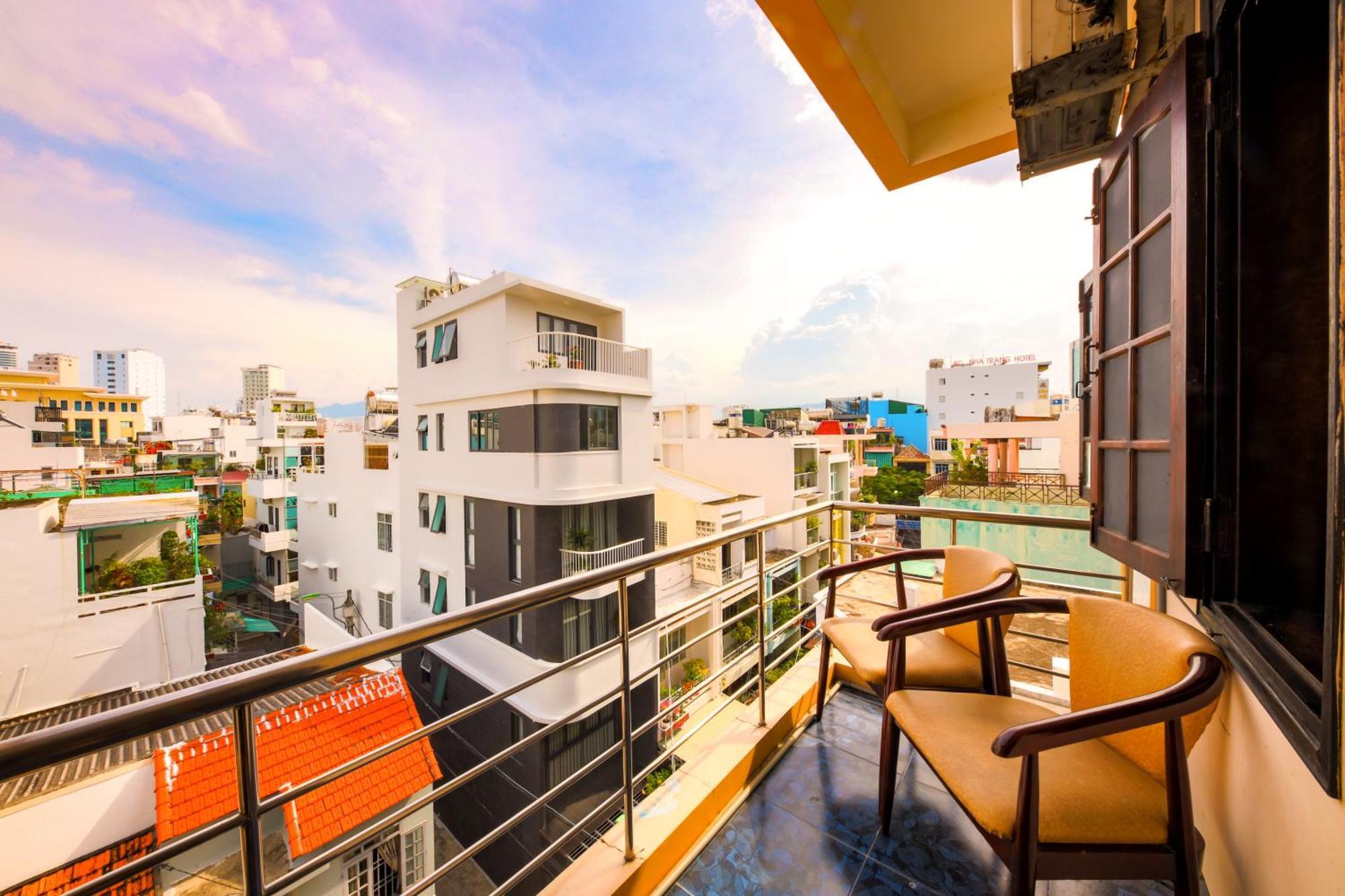 Ponys Hotel На Транг Екстериор снимка