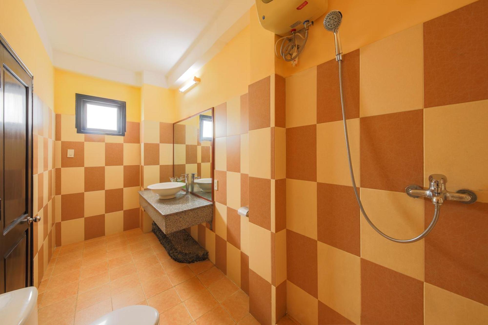 Ponys Hotel На Транг Екстериор снимка