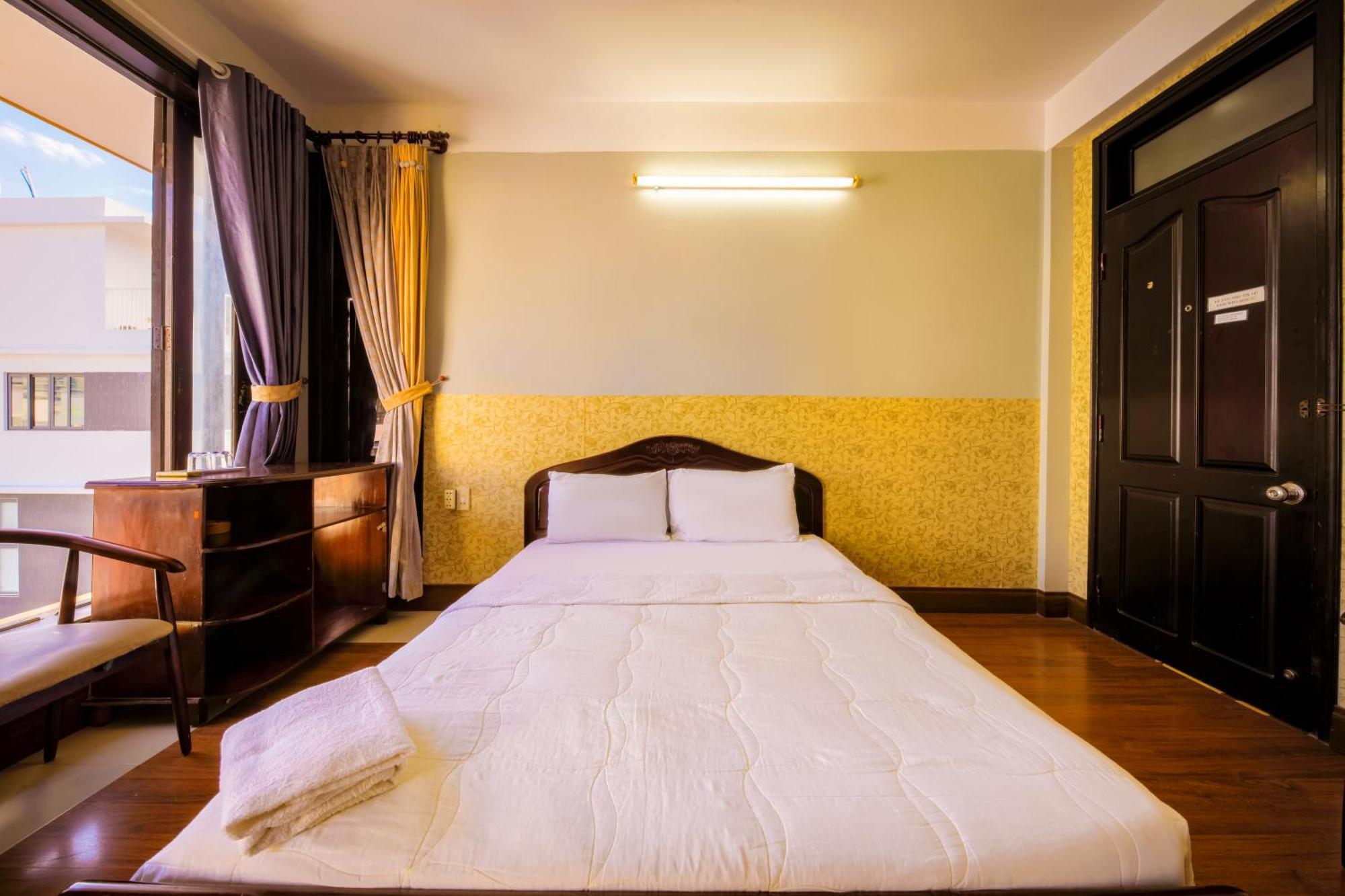 Ponys Hotel На Транг Екстериор снимка