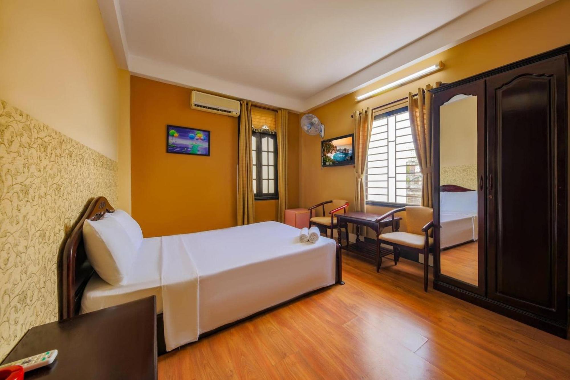 Ponys Hotel На Транг Екстериор снимка