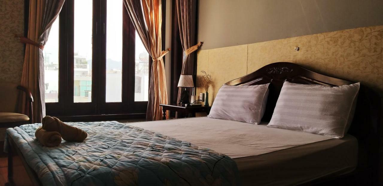 Ponys Hotel На Транг Екстериор снимка