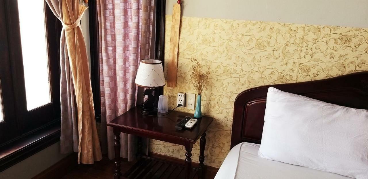 Ponys Hotel На Транг Екстериор снимка
