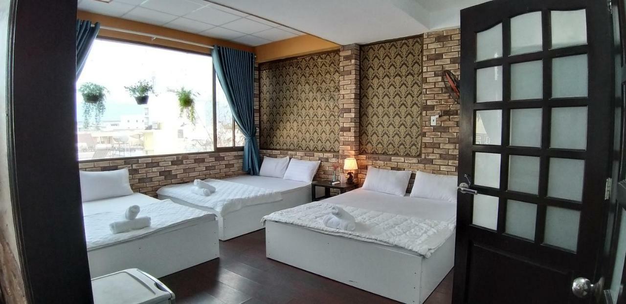 Ponys Hotel На Транг Екстериор снимка